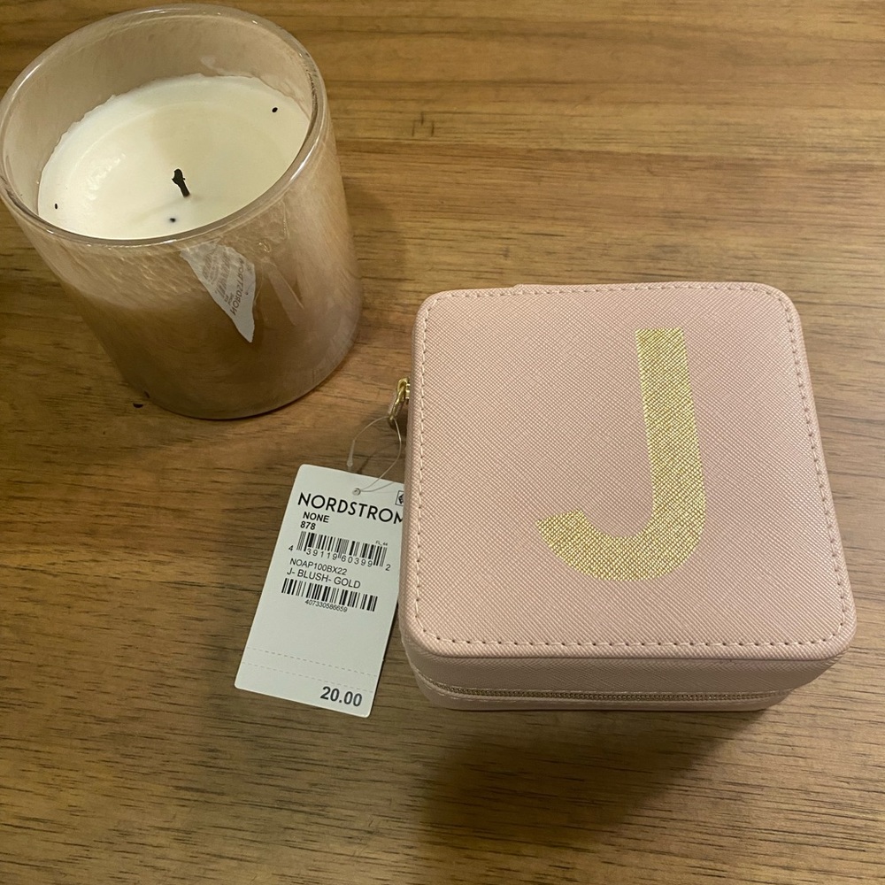 New, Nordstrom Alphabet “J” Travel Jewely Box in Blush & Gold ✨